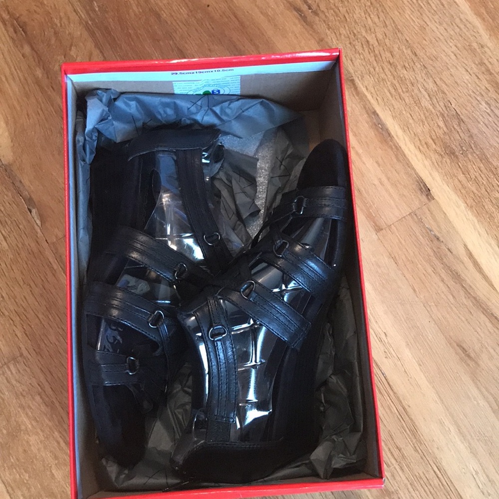 Aerosoles yetiquette black leather gladiator sandal - Picture 11 of 11